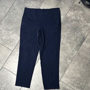 T by Talbots Straight Leg Pants Women’s Medium Petite Navy Pull On Stretch Pants